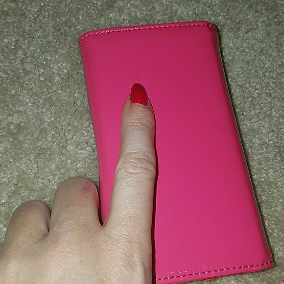 Kate Spade wristlet - Picture 3 of 5